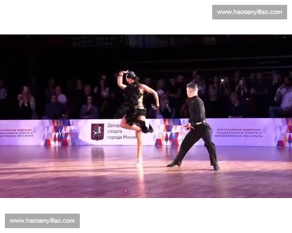 聚焦中国拉丁舞比赛视频展现赛场激情与顶级舞者风采魅力对决瞬间